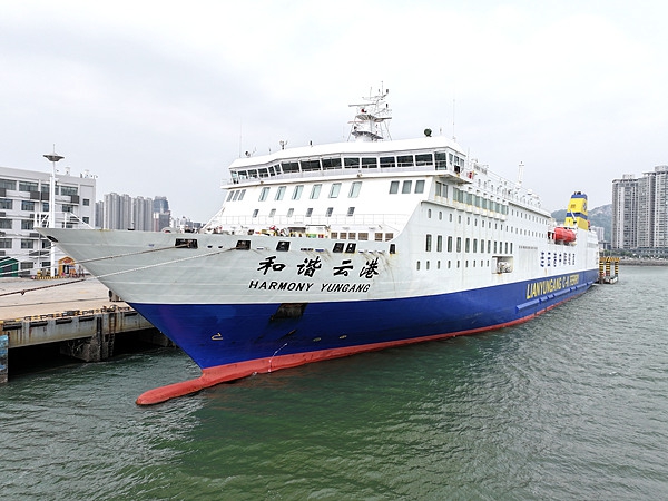 Jiangsu records 2.38 mln entry-exit trips in first half of the year